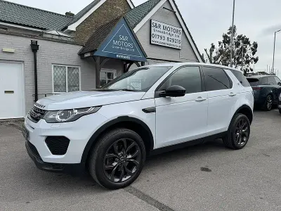Used Land Rover Discovery Sport Landmark 180 HP (132 kW) 2019 White SUV