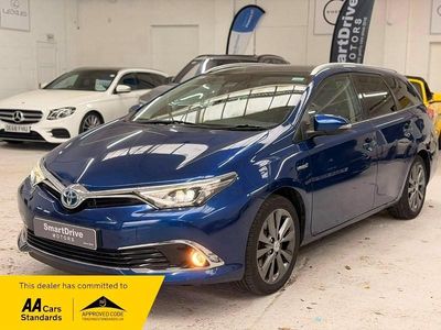 Used Toyota Auris Hybrid 2015 Blue Estate