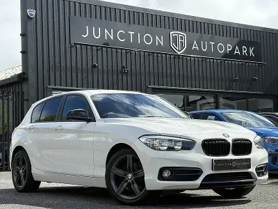 Used BMW 116 Sport Line 2019 Alpine white Hatchback