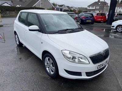 White Used 2014 Skoda Fabia SE Hatchback | £4,350 (Fair price)