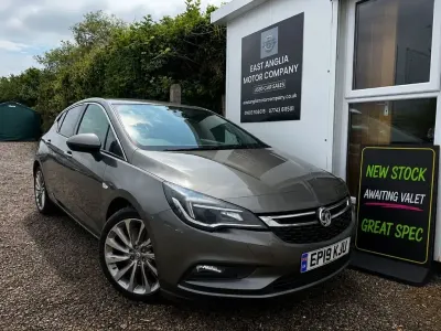 Begagnad Vauxhall Astra S 150 HK (110 kW) 2019 Grå Halvkombi