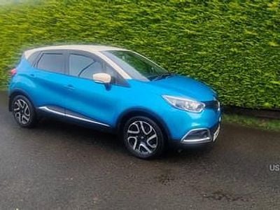 Blue/cream Used 2015 Renault Captur Dynamique SUV | £5,450 (Fair price)