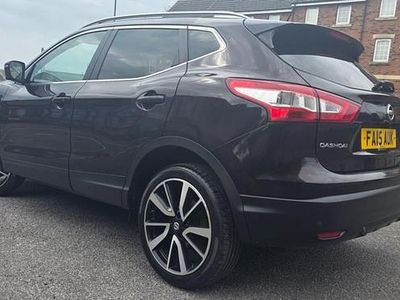 Used Nissan Qashqai Tekna 110 HP (80 kW) 2015 Purple black SUV