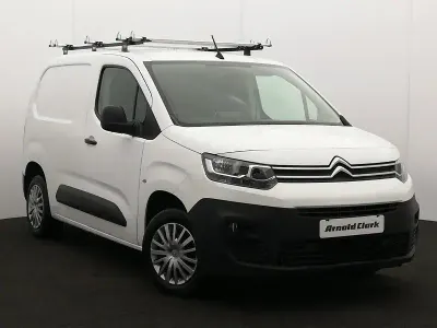 Used Citroën Berlingo Start 75 HP (55 kW) 2020 White MPV
