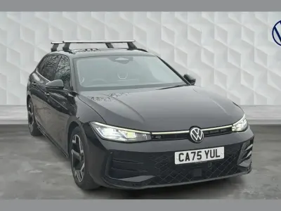 Used VW Passat R-line 200 HP (147 kW) 2025 Black Estate