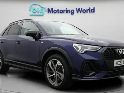 Second-hand Audi Q3 Black Edition 245 CP (180 kW) 2023 Albastru SUV