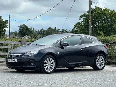 Used Vauxhall Astra GTC SRi 2013 Black Hatchback