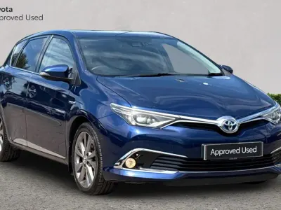 Used Toyota Auris Hybrid