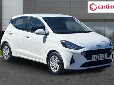 Used Hyundai i10 SE 67 HP (49 kW) 2022 White Hatchback