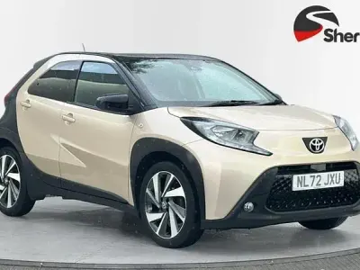Used Toyota Aygo X 72 HP (52 kW) 2022 Beige SUV