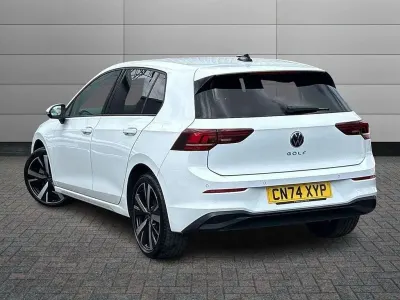 Used VW Golf VIII Match 150 HP (110 kW) 2024 White Hatchback
