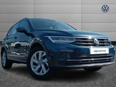 Used VW Tiguan Life 150 HP (110 kW) 2023 Blue SUV