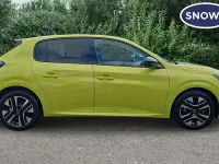 Used Peugeot 208 Allure 101 HP (74 kW) 2025 Yellow Hatchback