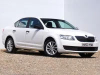 Used Skoda Octavia SE 105 HP (77 kW) 2013 White Hatchback