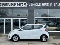 Used Hyundai i10 SE 87 HP (63 kW) 2018 White Hatchback