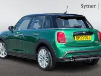 Used Mini Cooper Exclusive 134 HP (98 kW) 2023 Green Hatchback