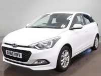 Used Hyundai i20 SE 84 HP (61 kW) 2016 White Hatchback