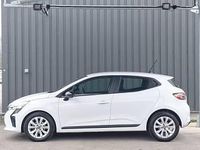 Used Renault Clio V Evolution 90 HP (66 kW) 2024 White Hatchback