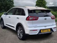 Used Kia Niro First Edition 141 HP (103 kW) 2017 White SUV