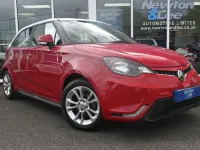 Used MG MG3 106 HP (77 kW) 2017 Red Hatchback