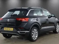 Used VW T-Roc SE 115 HP (84 kW) 2018 Black SUV