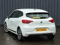 Used Renault Clio Evolution 90 HP (66 kW) 2023 White Hatchback