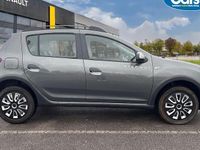 Used Dacia Sandero Stepway 90 HP (66 kW) 2017 Grey Hatchback