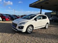 Used Peugeot 3008 Active 2015 White Hatchback