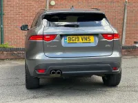 Second-hand Jaguar F-Pace R-Sport 180 CP (132 kW) 2019 Gri SUV