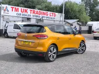 Used Renault Scénic Dynamique 2017 Yellow MPV