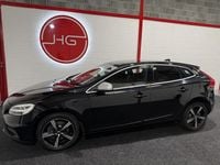 Used Volvo V40 R-Design 122 HP (89 kW) 2017 Black Hatchback