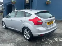 Begagnad Ford Focus Zetec 2012 Silver Halvkombi