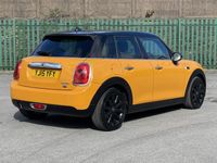 Używany Mini Cooper Hatch 2015 Pomarańczowy Hatchback