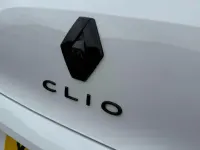 Used Renault Clio Engineered 145 HP (106 kW) 2022 White Hatchback