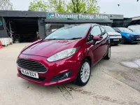 Używany Ford Fiesta Titanium 2014 Czerwony Hatchback