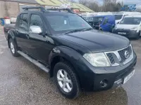Usado Nissan Navara Tekna 190 HP (139 kW) 2013 Preto Pickup
