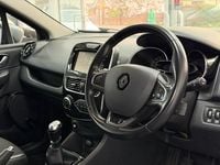Used Renault Clio IV Dynamique 120 HP (88 kW) 2017 Black Hatchback