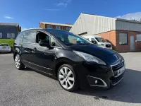 Second-hand Peugeot 5008 Allure 150 CP (110 kW) 2014 Negru Monovolum