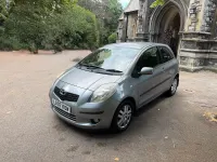 Used Toyota Yaris 85 HP (62 kW) 2007 Silver Hatchback