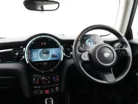 Used Mini Cooper Classic 134 HP (98 kW) 2023 Silver Hatchback