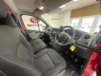 Used Renault Trafic Business 2019 Red MPV