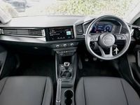 Used Audi A1 Design 95 HP (69 kW) 2023 White SUV