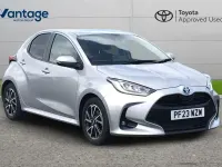 Used Toyota Yaris Design 113 HP (83 kW) 2023 Silver Hatchback