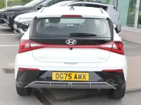 Used Hyundai i20 Advanced 101 HP (74 kW) 2025 White Hatchback