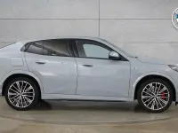 Używany BMW iX2 M Sport 147 kW (201 KM) 2025 Szary SUV