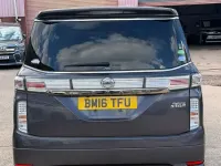 Używany Nissan Elgrand 2016 Szary Minivan