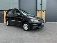 Begagnad VW Caddy Trendline 102 HK (75 kW) 2018 Svart Minibuss