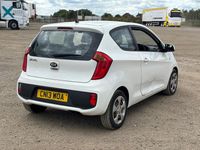 Used Kia Picanto 68 HP (50 kW) 2013 White Hatchback