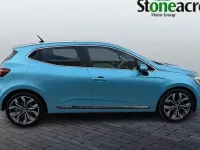 Used Renault Clio Version S 140 HP (102 kW) 2022 Hatchback