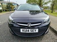 Used Vauxhall Astra Excite 115 HP (84 kW) 2014 Black Hatchback